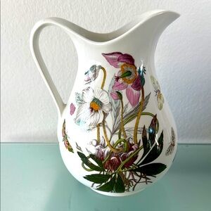 Portmeirion Botanic Garden Christmas Rose Pitcher